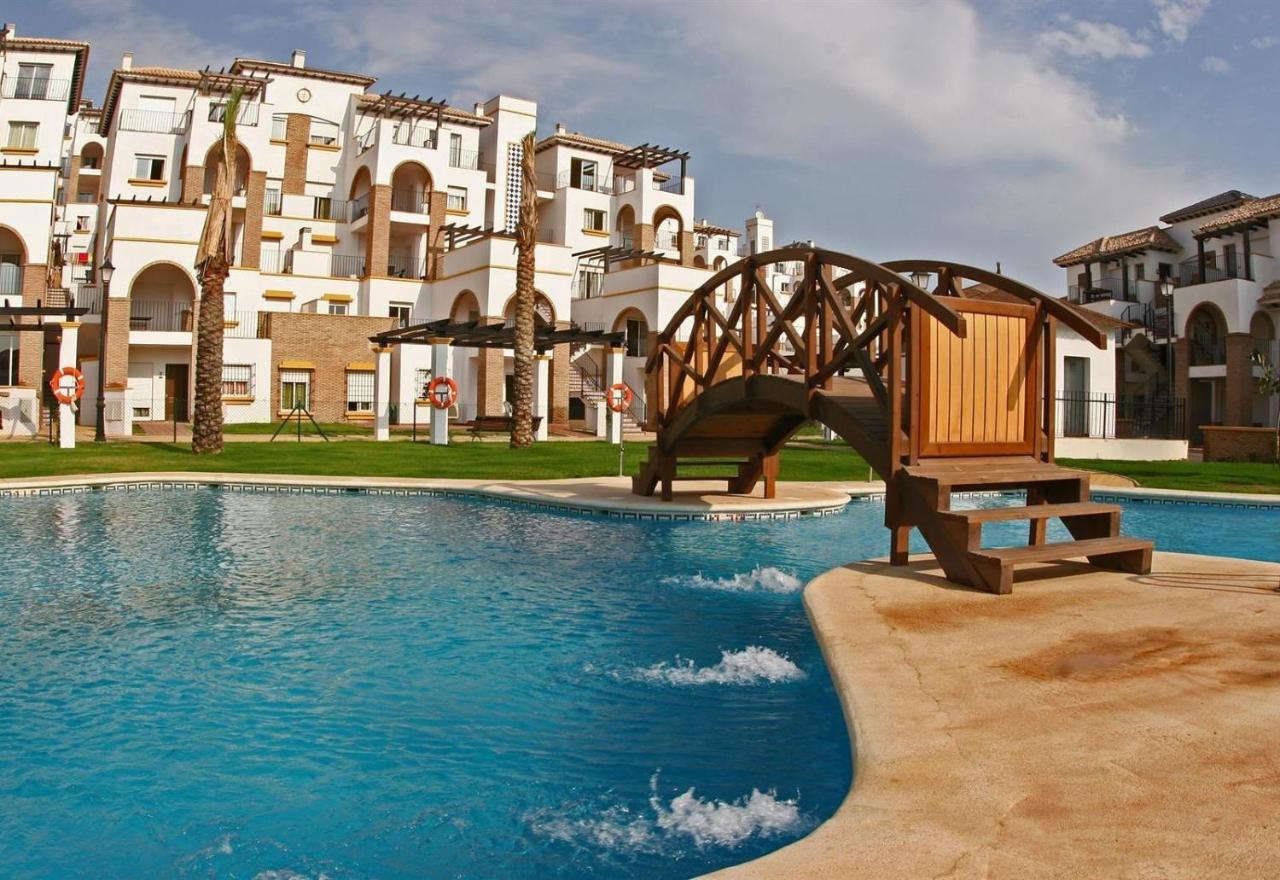2 Bed Apartment With Pools And Spa Вера Экстерьер фото